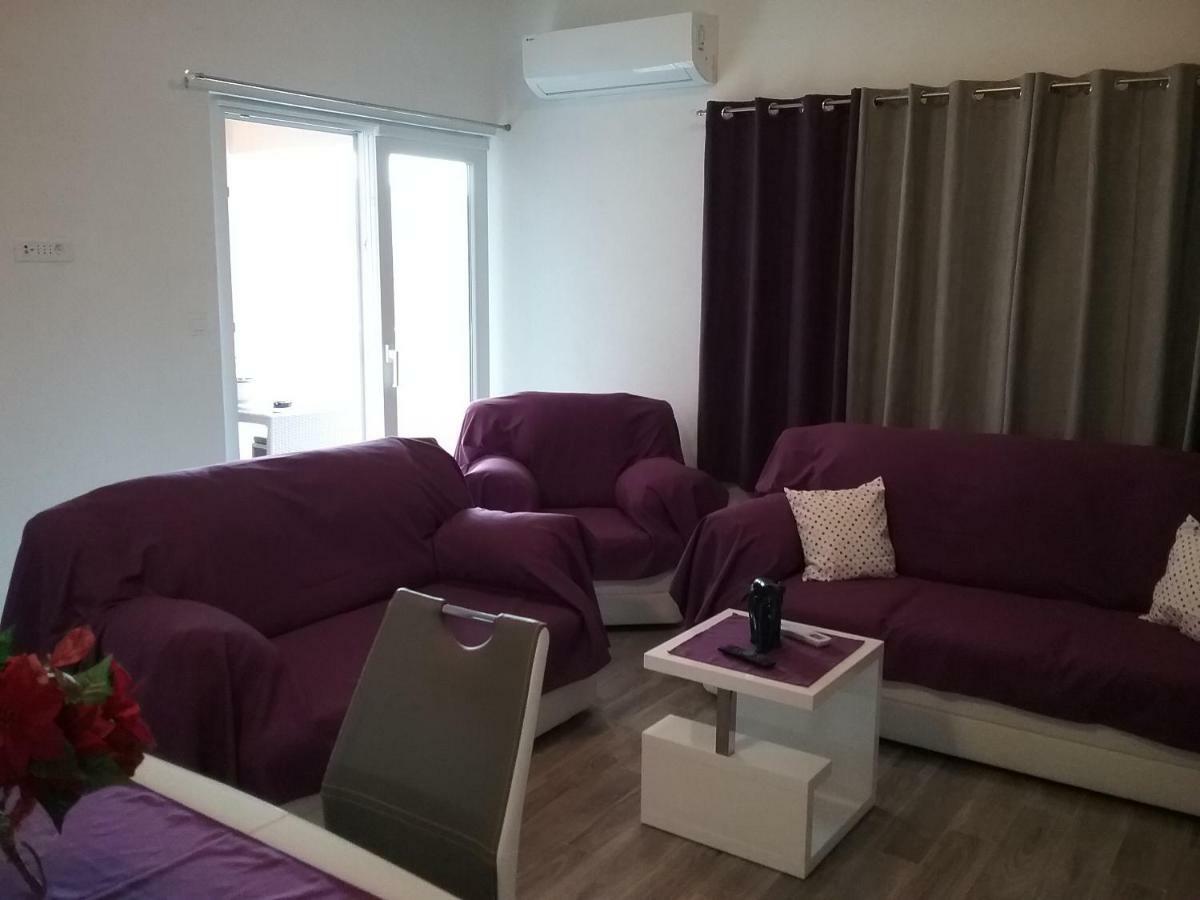 Apartment Willy Комижа Экстерьер фото