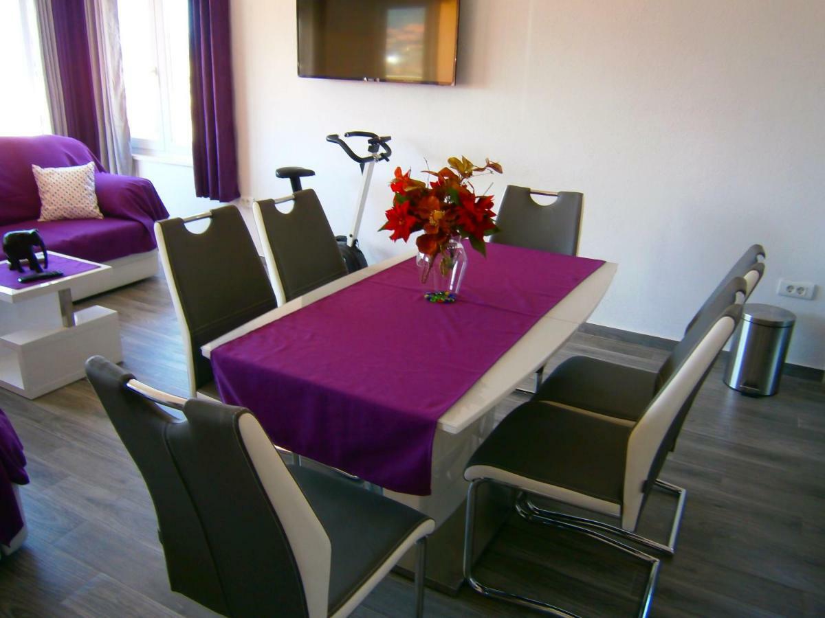 Apartment Willy Комижа Экстерьер фото